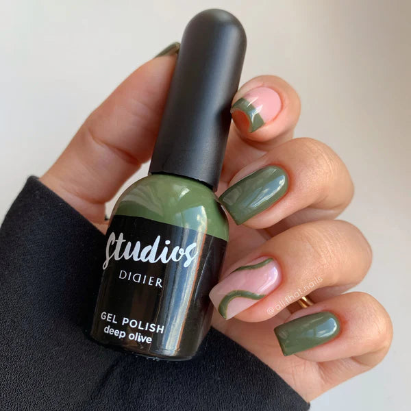 Esmalte semipermanente Studios - Deep olive | Didier Lab - 8ml